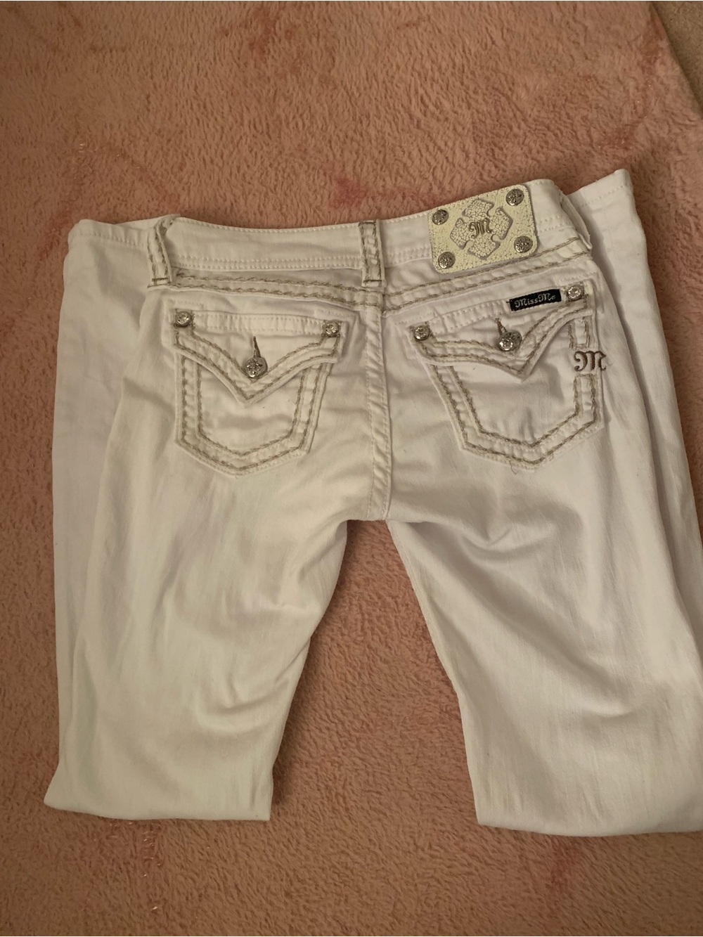 Miss Me White Embroidered Back Pocket Ankle Jeans